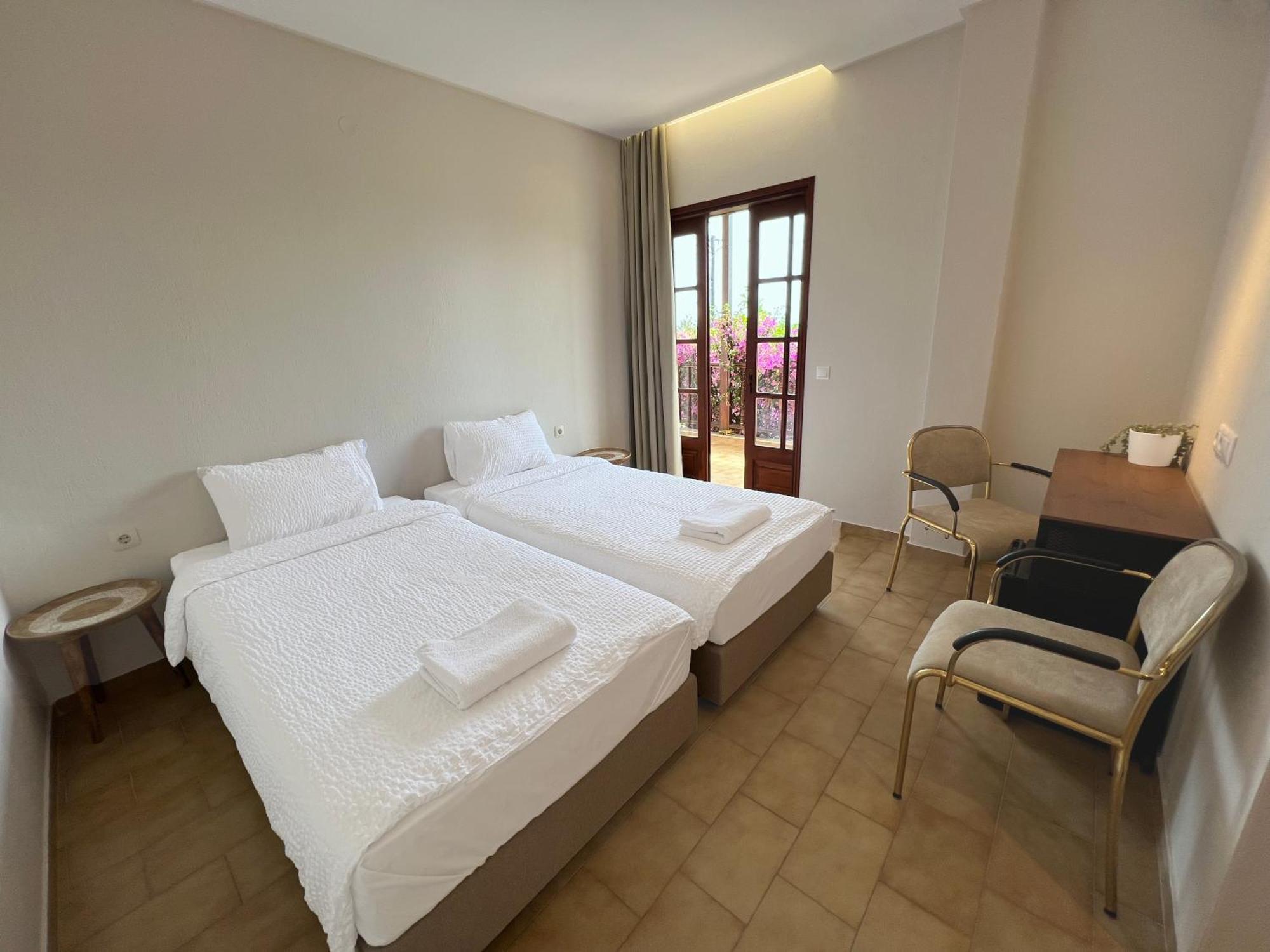 אואוראנואופולי Viva Properties מראה חיצוני תמונה